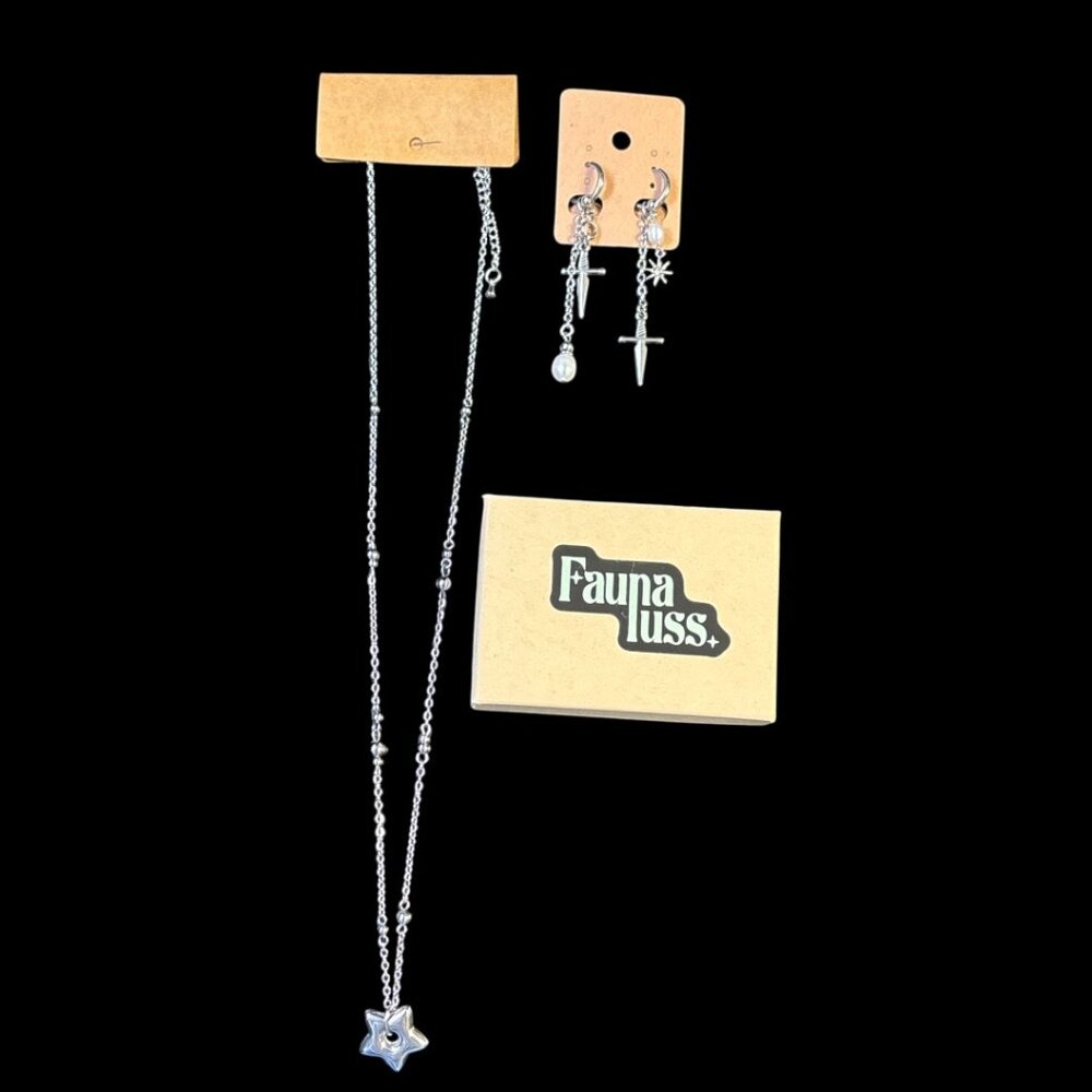 Unique Necklace and Earring Set.